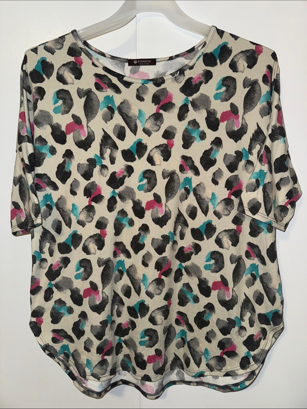 BOMBOM Loose Fit Animal Print Soft Knit Top Women’s M Medium - Picture 2 of 9
